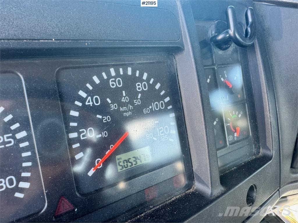 Volvo FL250 Truck. Lastbil med lad/Flatbed
