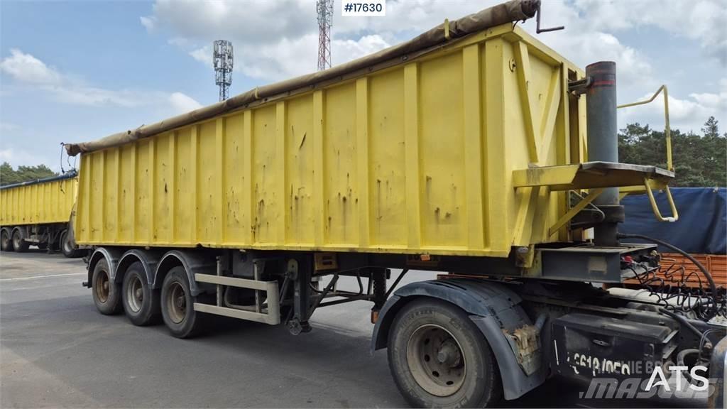 Bodex KIS 33 Semi-trailer med tip
