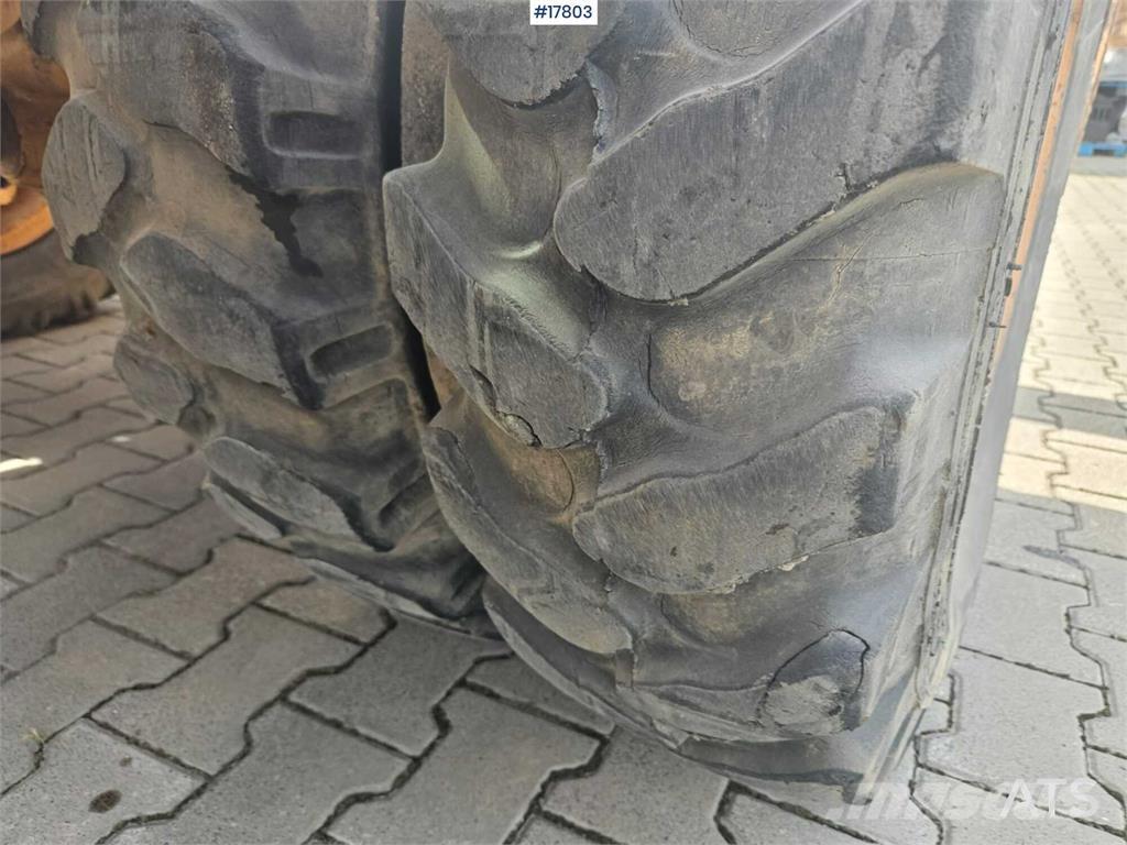 CASE WX 165 Gravemaskiner på hjul