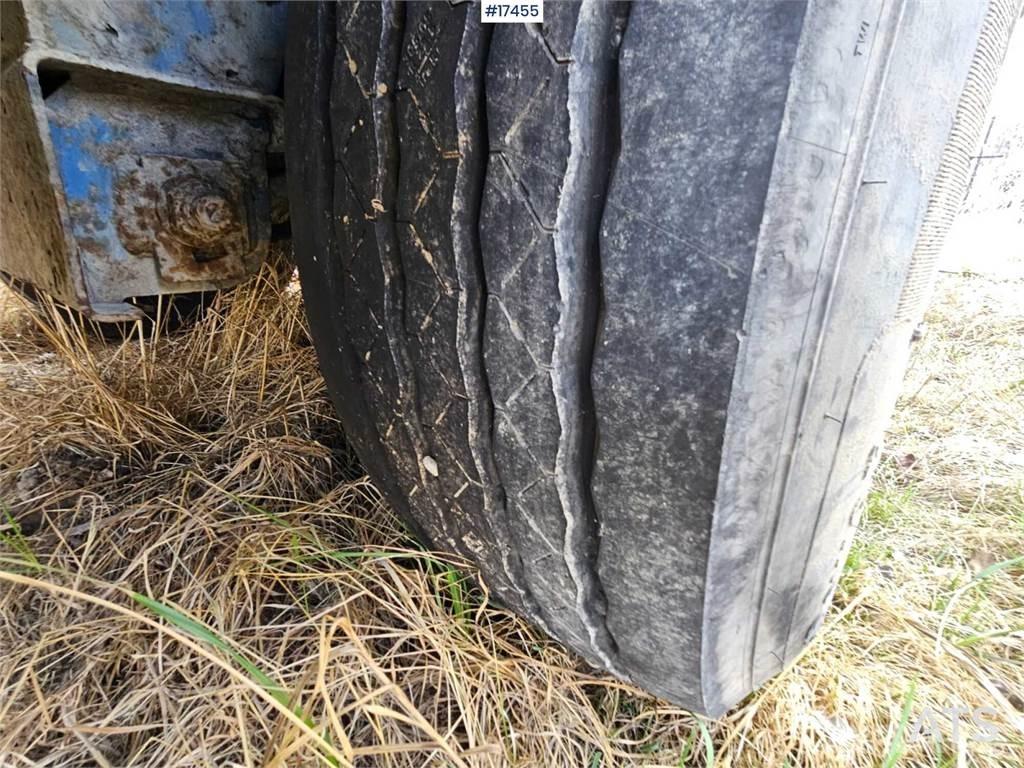 Krone SDP Semi-trailer med Gardinsider