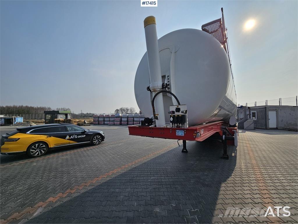 LAG 0-3-TI Semi-trailer med Tank