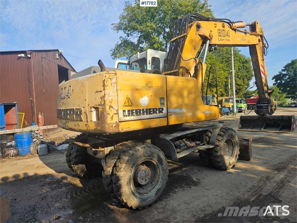 Liebherr A 904 Gravemaskiner på hjul