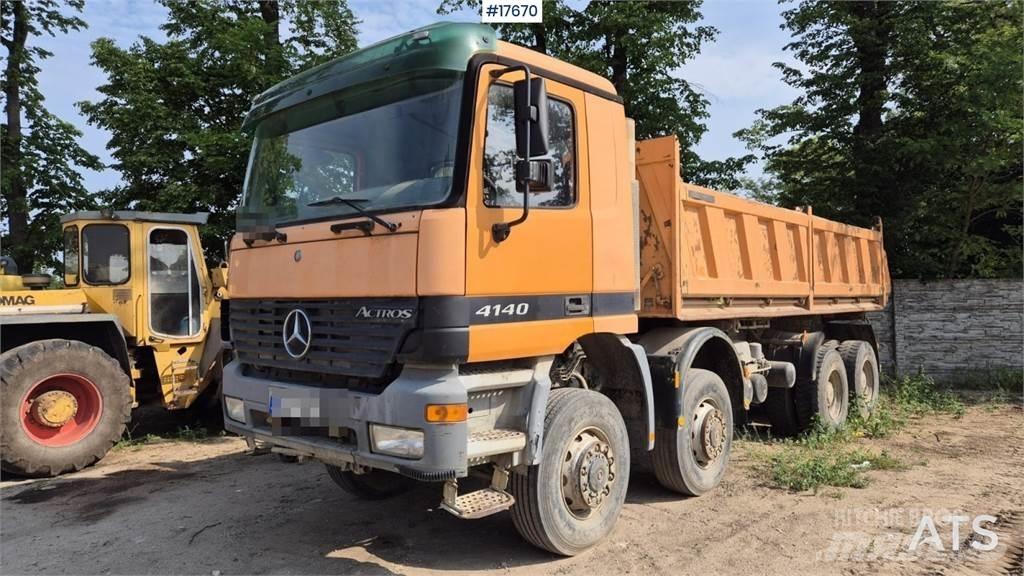 Mercedes-Benz 4140 Lastbiler med tip