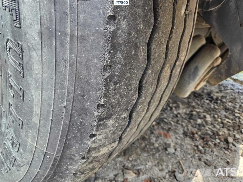 Stas S3 Semi-trailer med tip