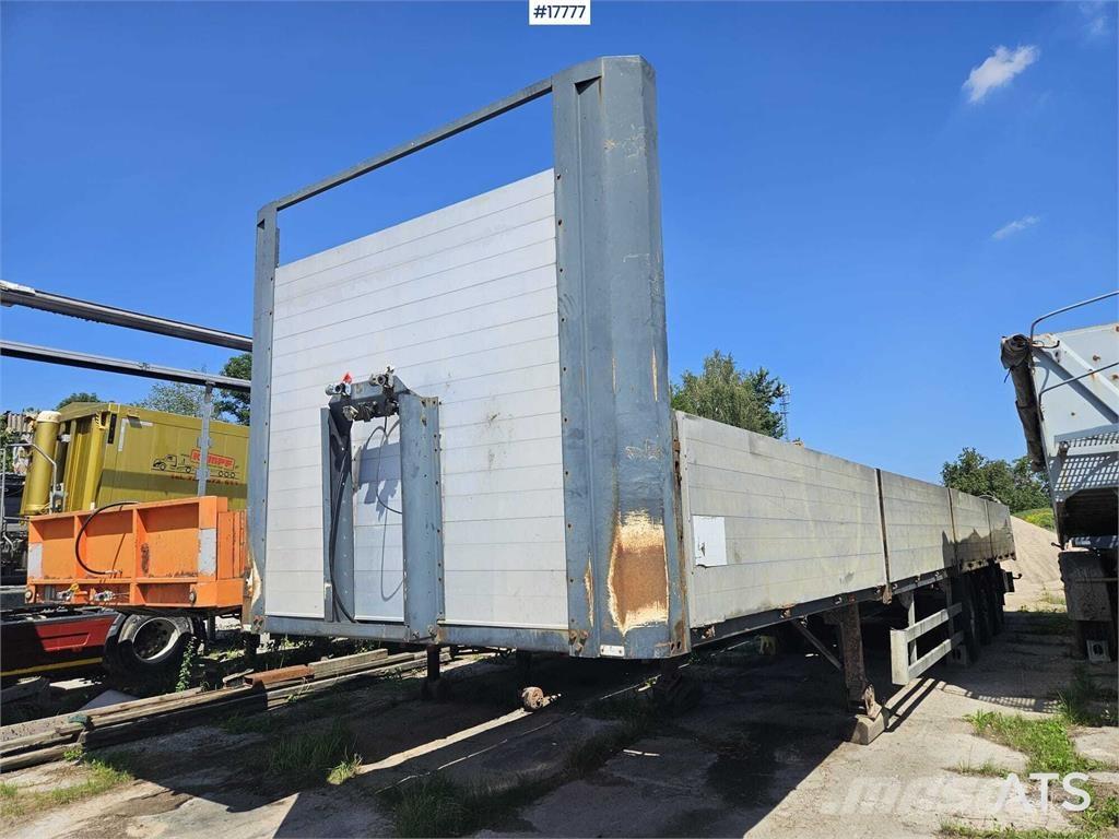 Zaslaw D-651 Semi-trailer med lad/flatbed
