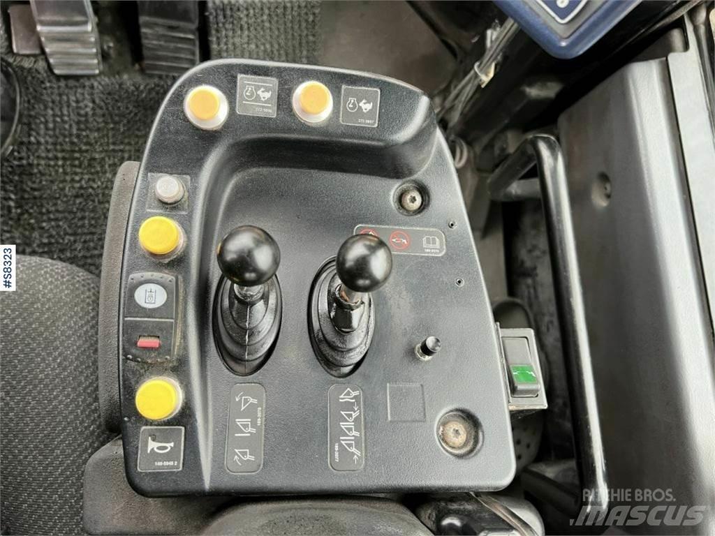 CAT 988H Bulldozer