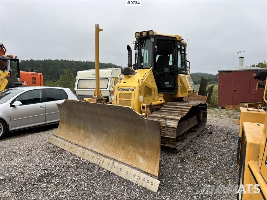 Komatsu D51PX-22 Bulldozer på larvebånd