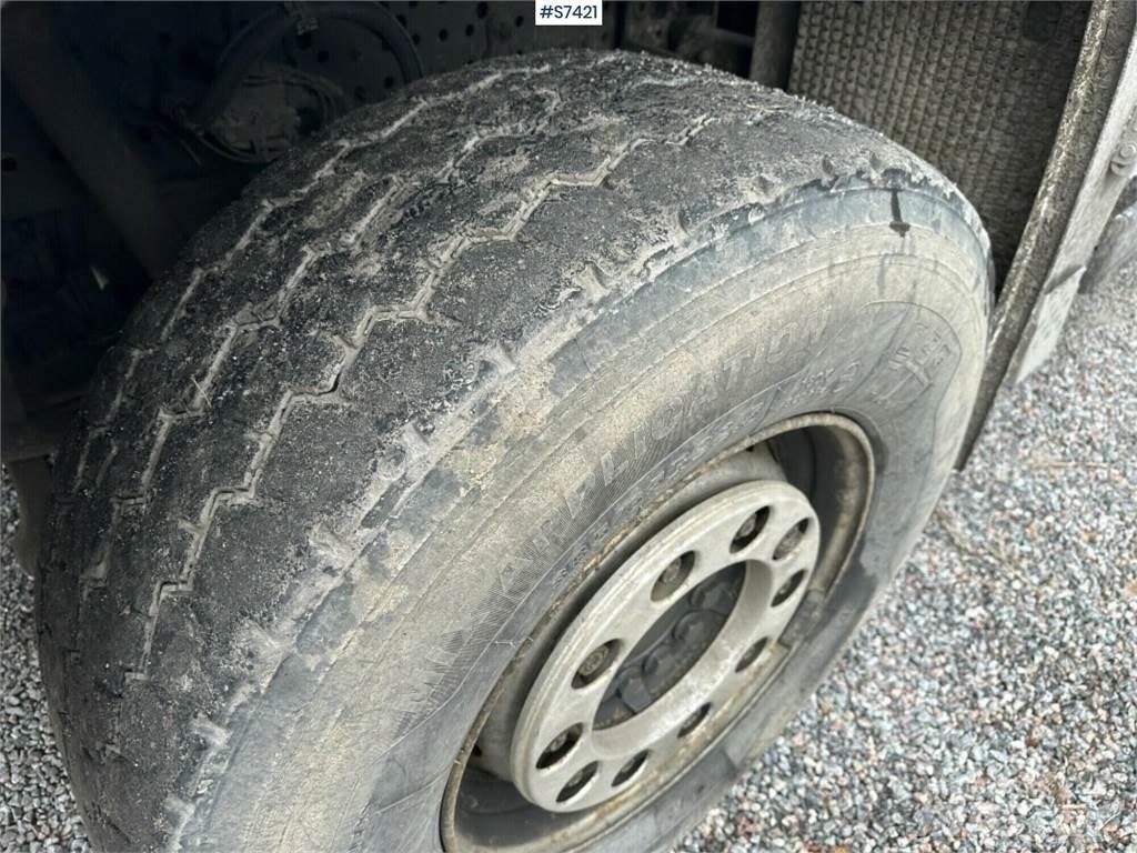 Mercedes-Benz Arocs Lastbiler med tip