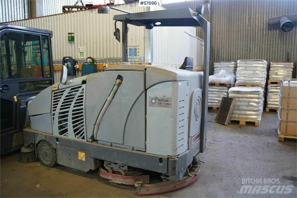 Nilfisk CR1200 Fejebiler