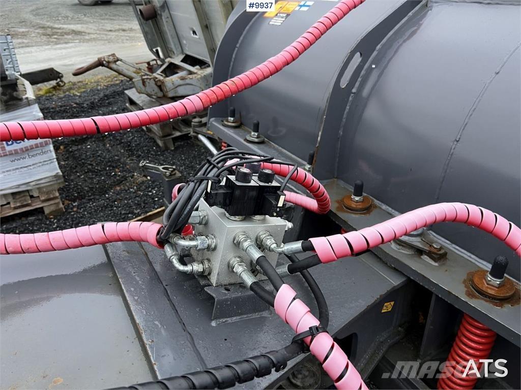 Pome JETI/ Volvo Sneplove