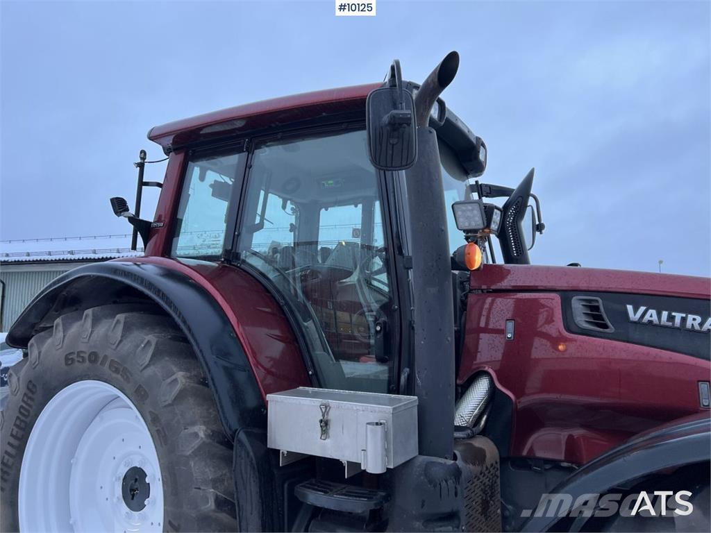 Valtra T213 Traktorer