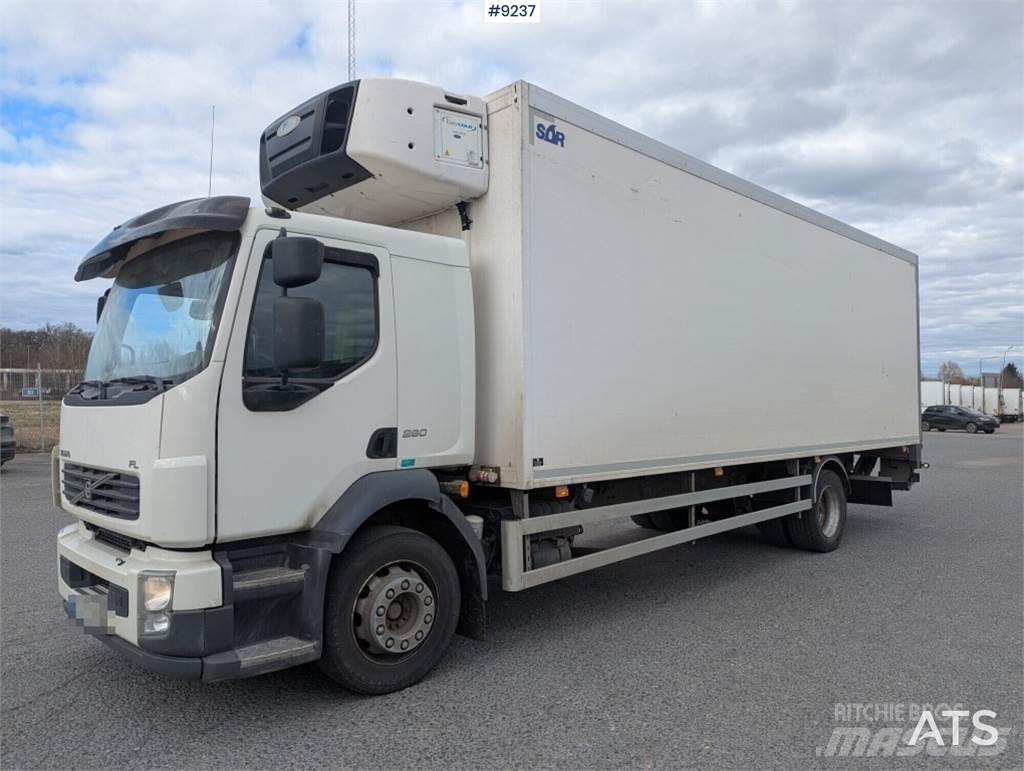 Volvo FL 4*2 Kølecontainere