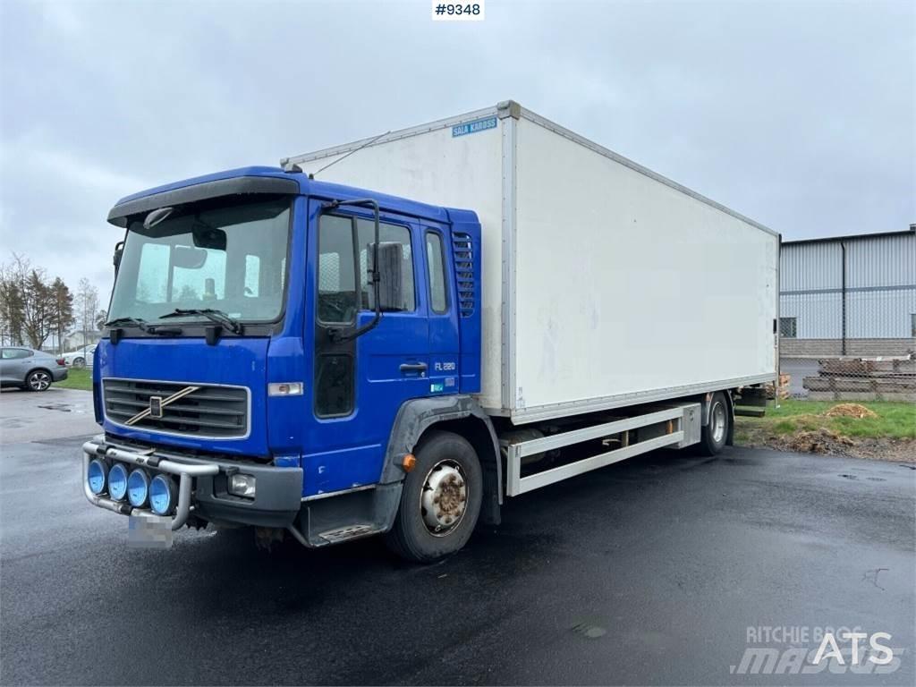 Volvo FL6 4X2 Fast kasse