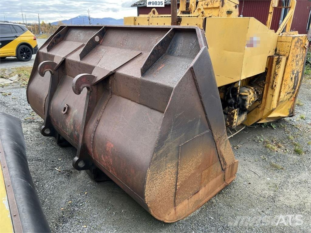 Volvo L180C Læssemaskiner på hjul