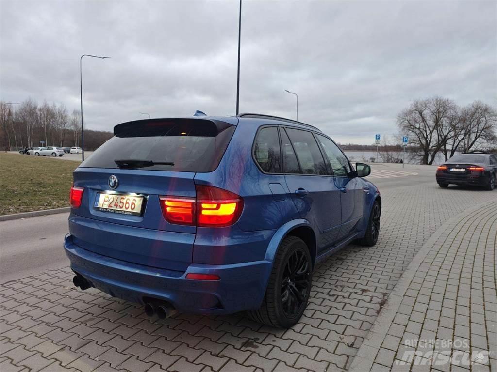 BMW  Biler