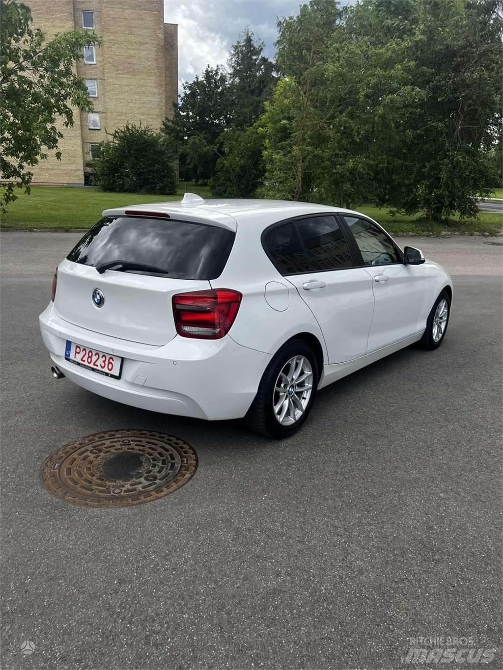 BMW  Biler