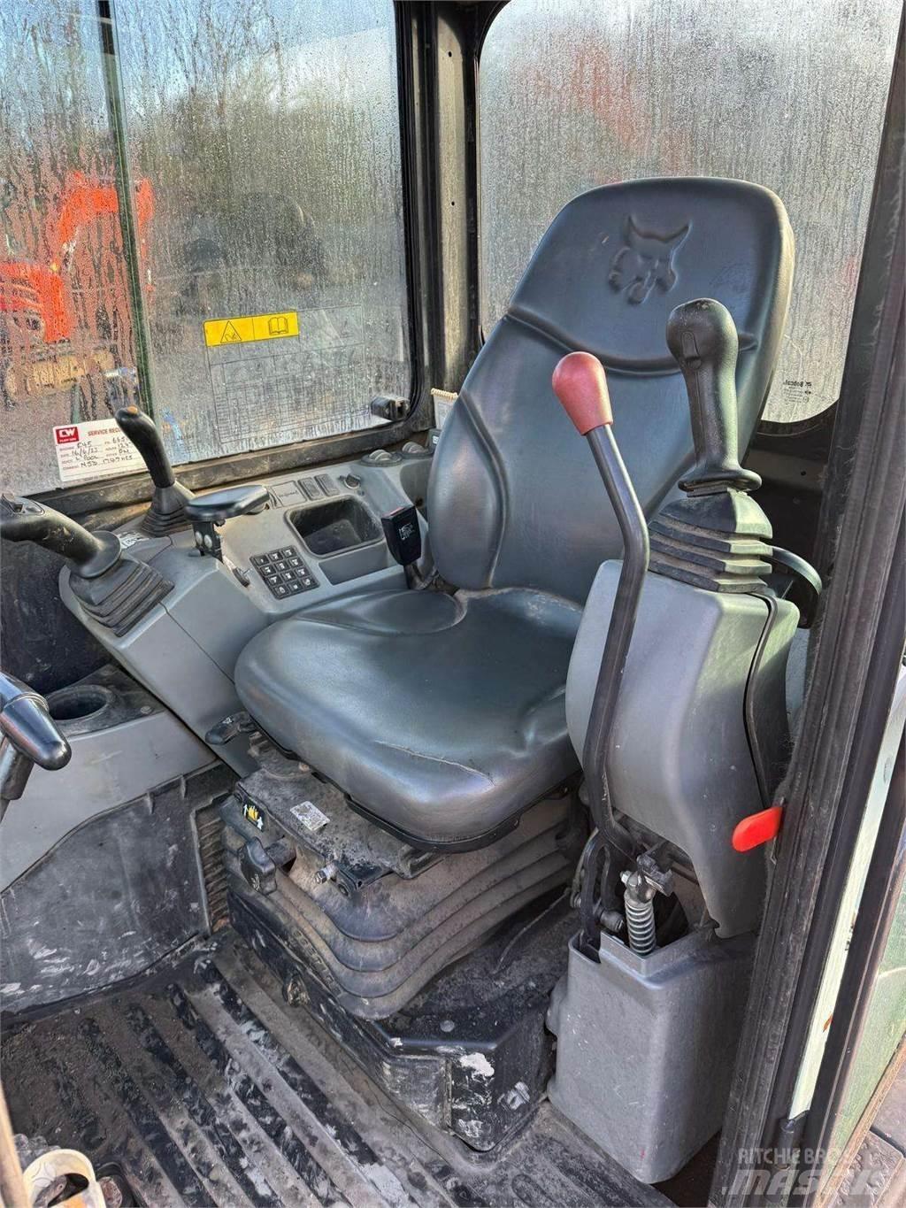 Bobcat E45 Gravemaskiner på larvebånd