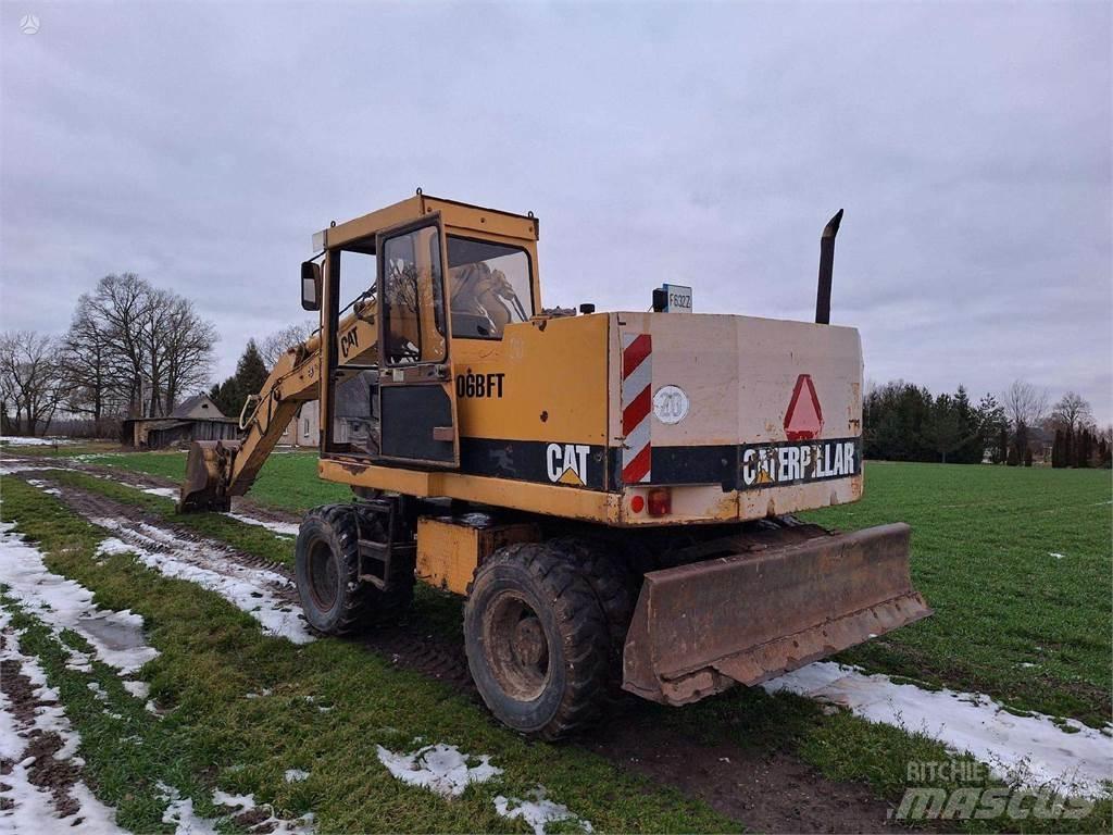 CAT 206 B FT Gravemaskiner på larvebånd