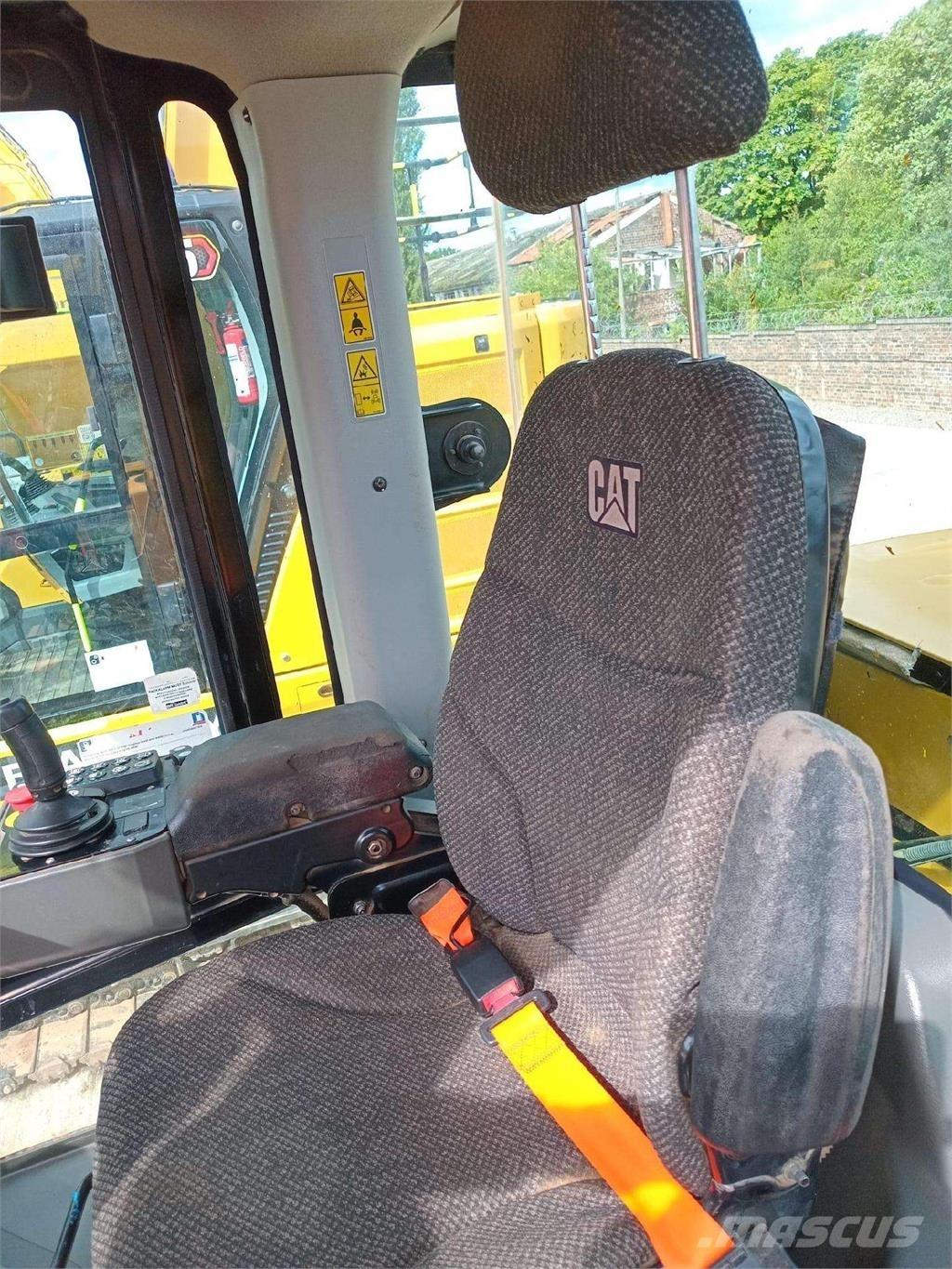 CAT CS 66 B Enkelt tromle