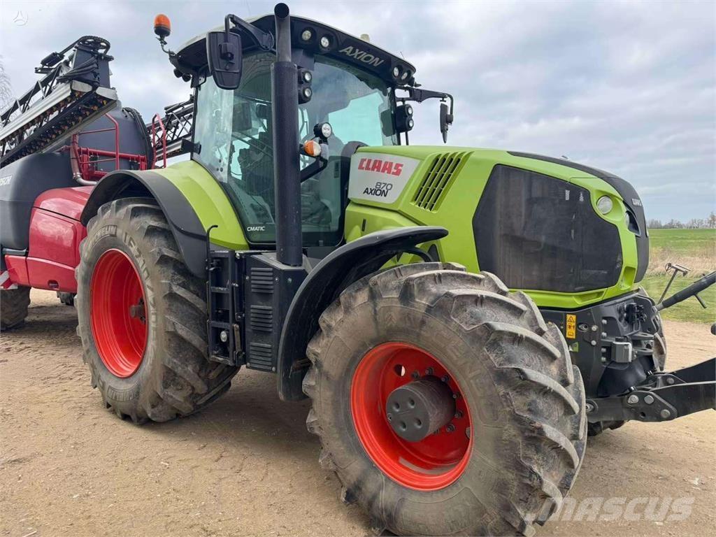 CLAAS Axion 870 Traktorer