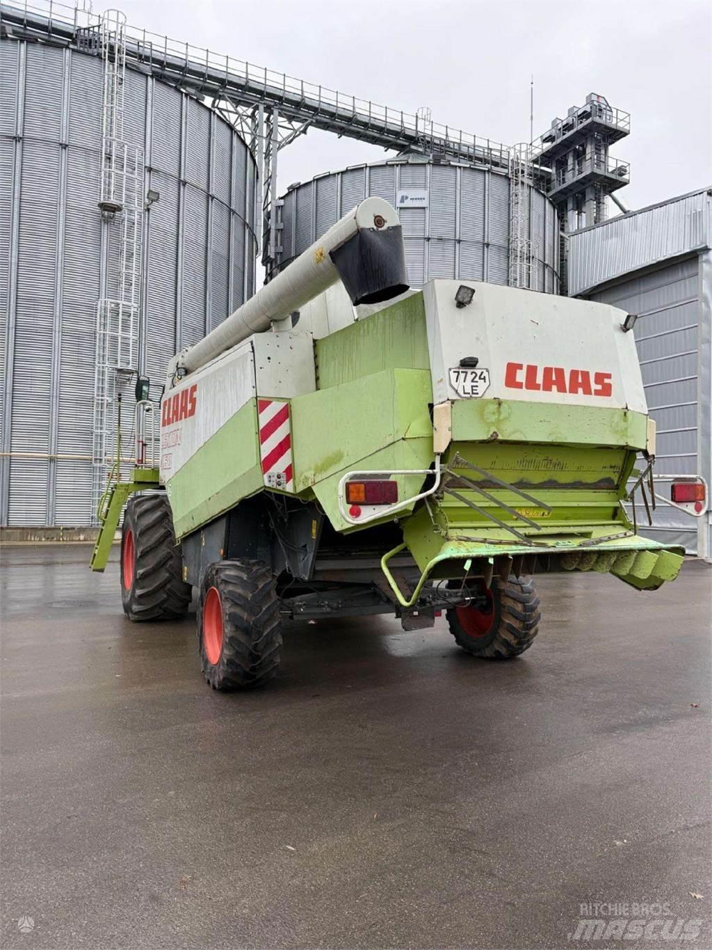 CLAAS LEXION 460 Mejetærskere