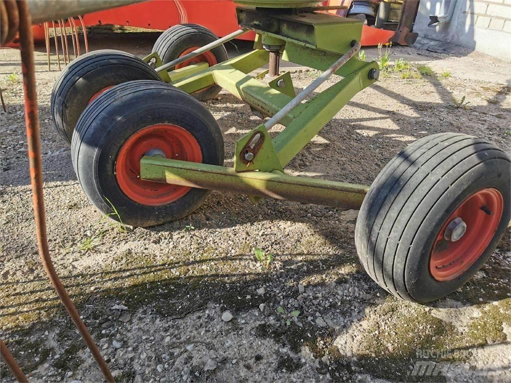 CLAAS Liner 430s River og høvendere