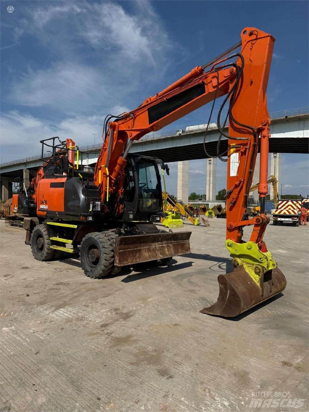 Hitachi ZX145W-6 Gravemaskiner på larvebånd