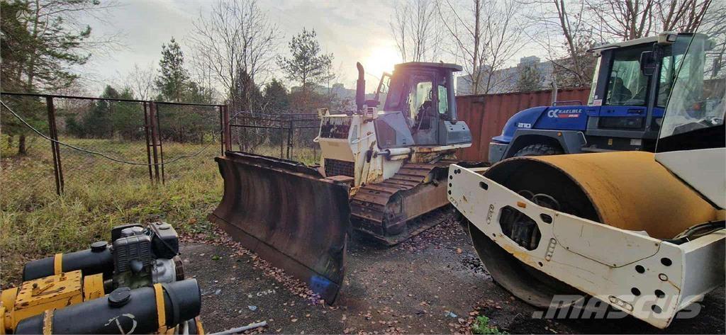 Komatsu D61PX-12 Bulldozer på larvebånd