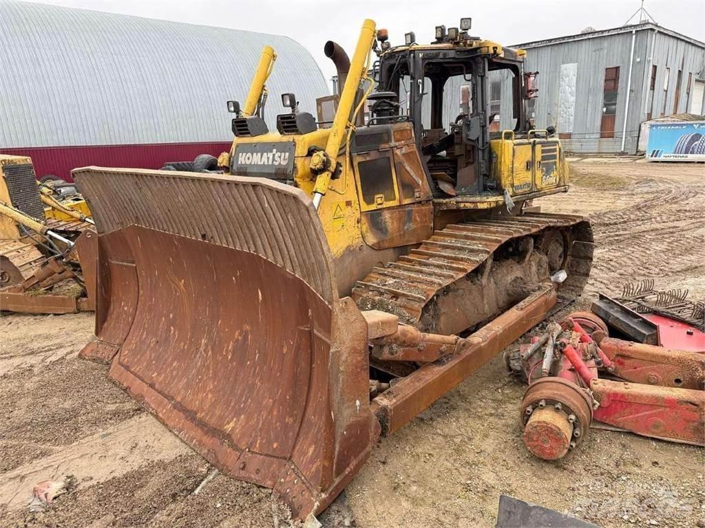 Komatsu D65WX-18 Bulldozer på larvebånd