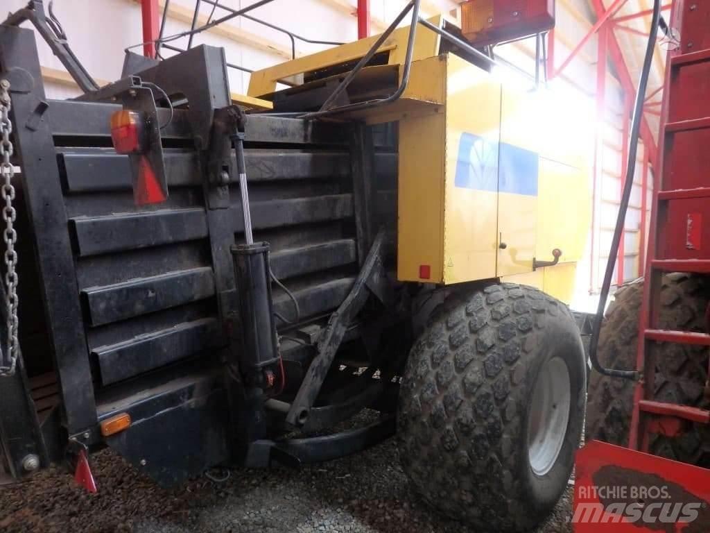 New Holland BB980 Rundballe-pressere