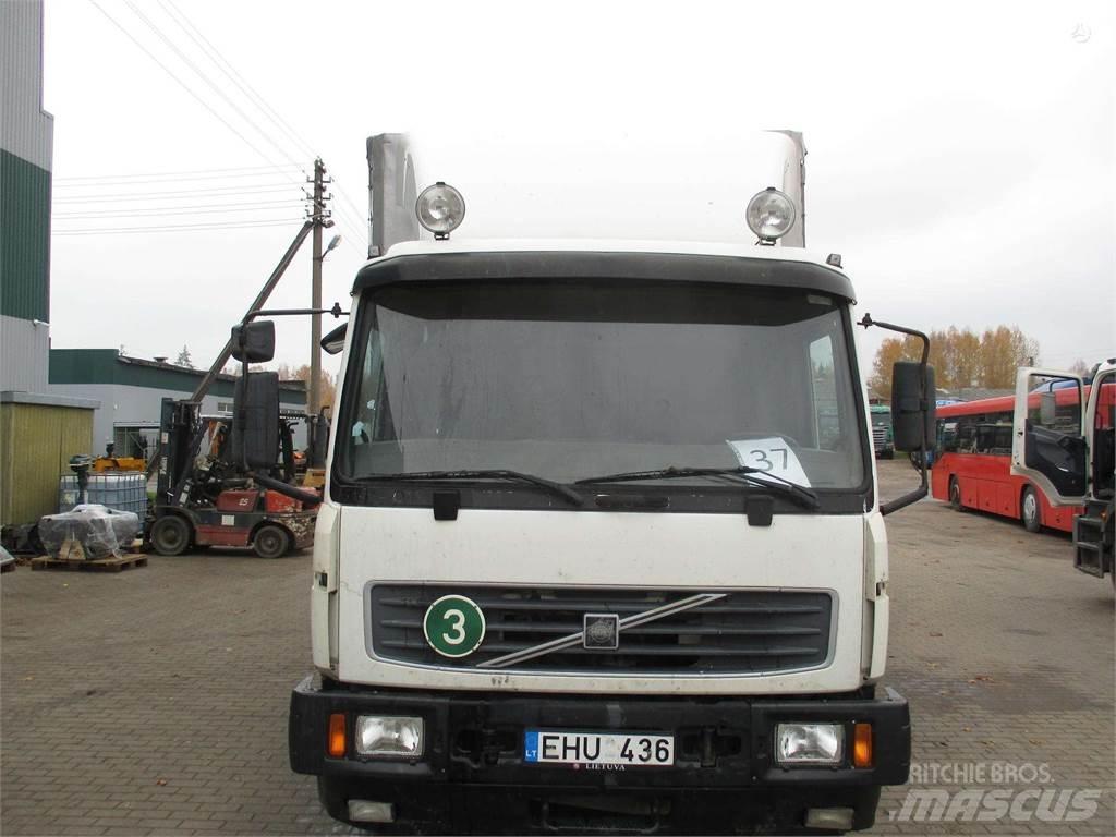 Volvo FL6 Lastbil - Gardin