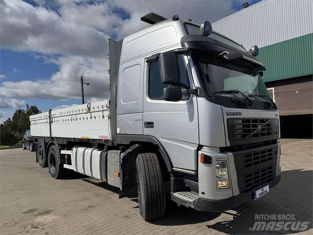 Volvo FM 440 6x2 Lastbil med lad/Flatbed