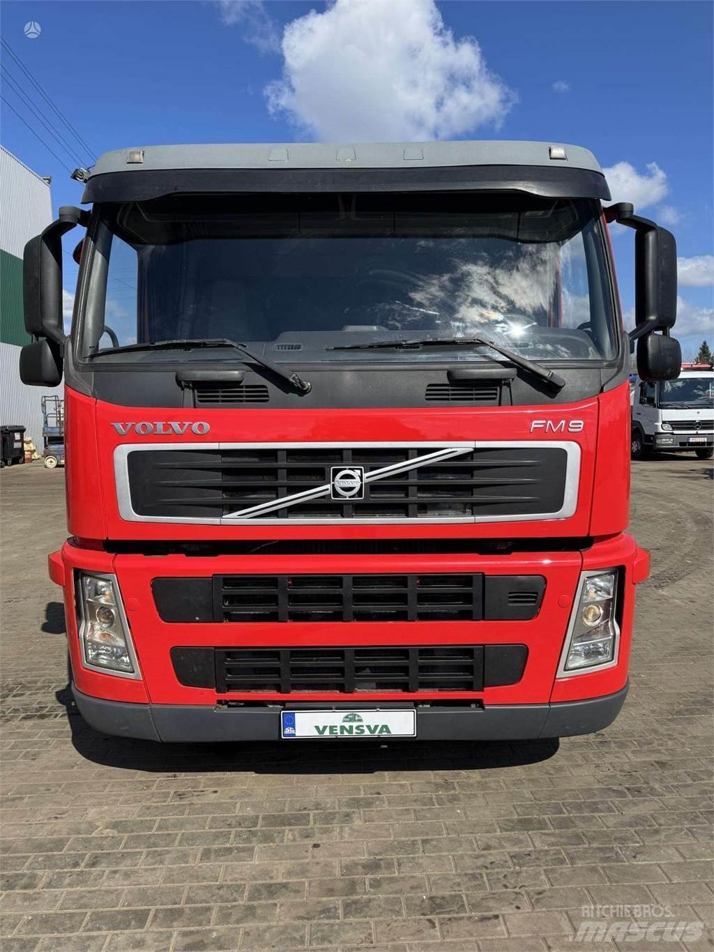 Volvo FM 9 Lastbil med lad/Flatbed