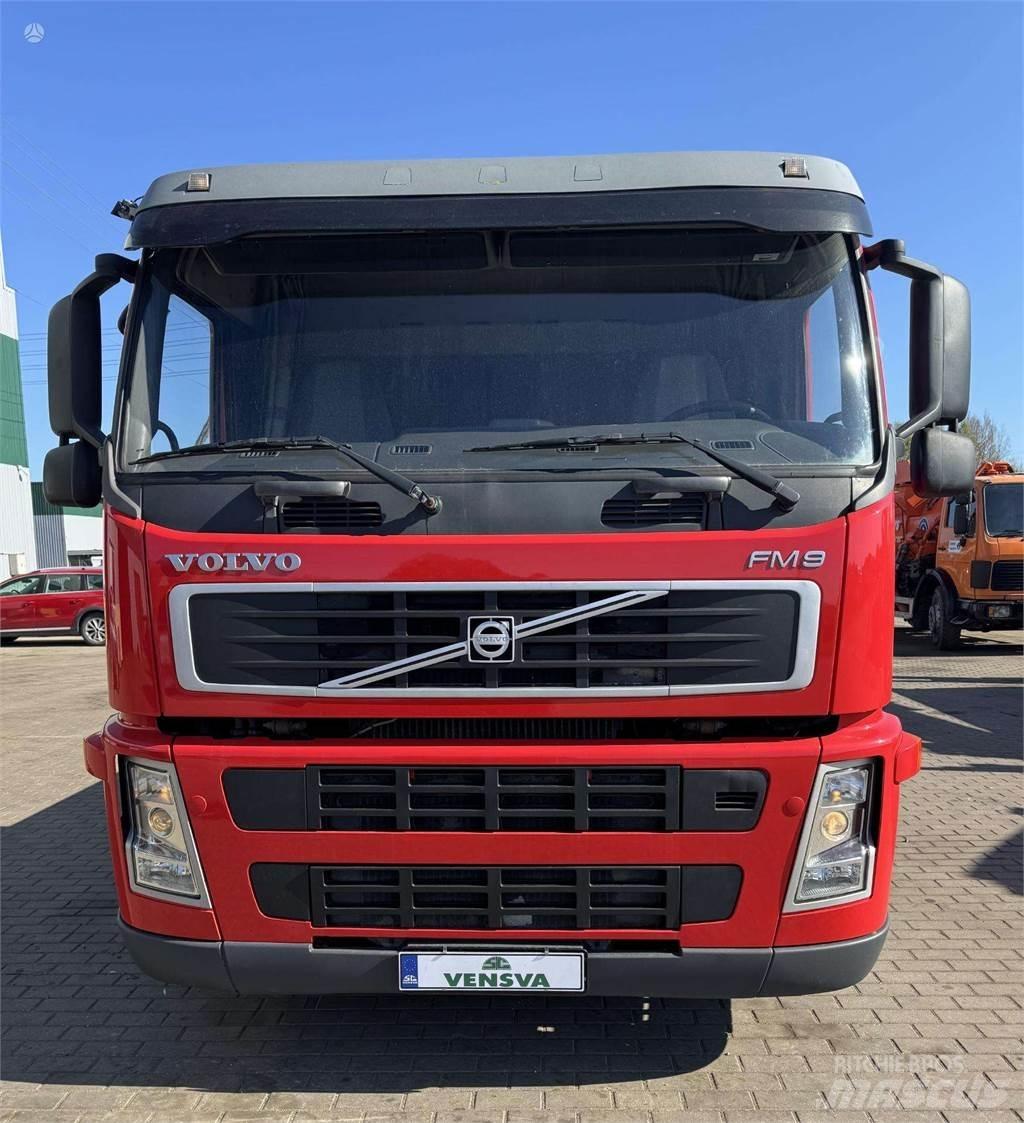 Volvo FM 9 Autotransportere / Knæklad