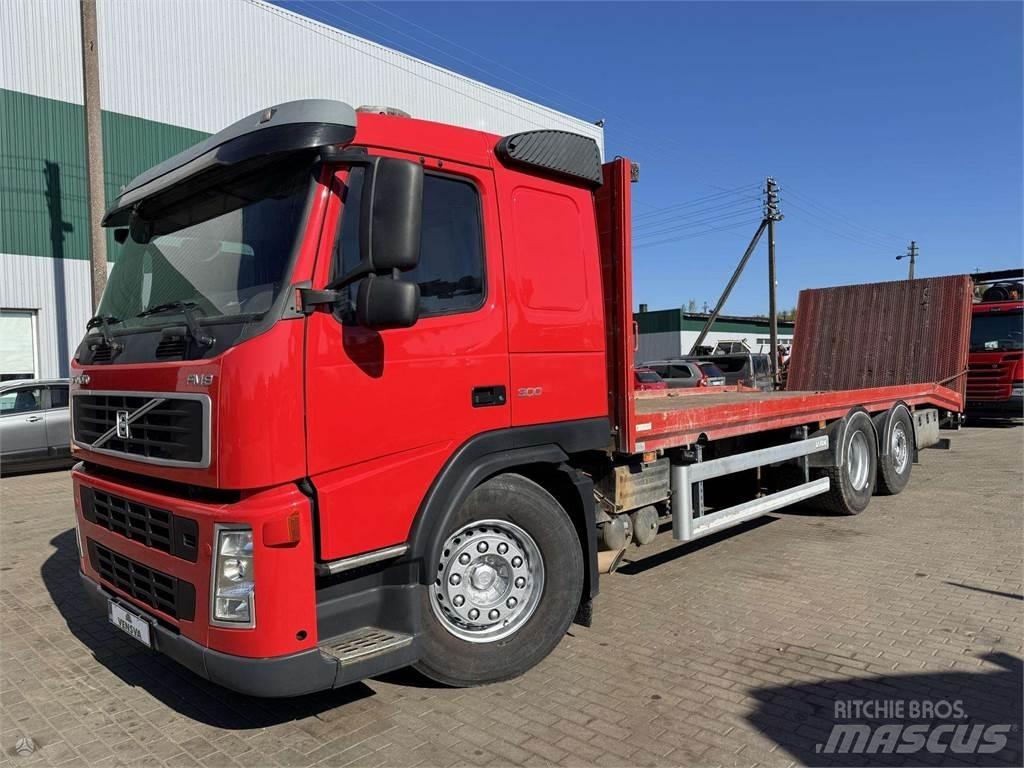 Volvo FM 9 Lastbil med lad/Flatbed