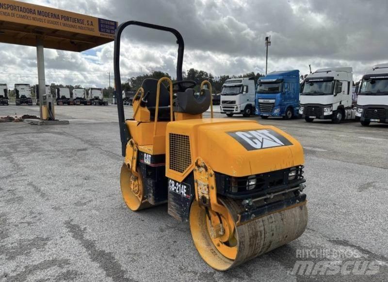 CAT CB214E Jordvibrationstromler