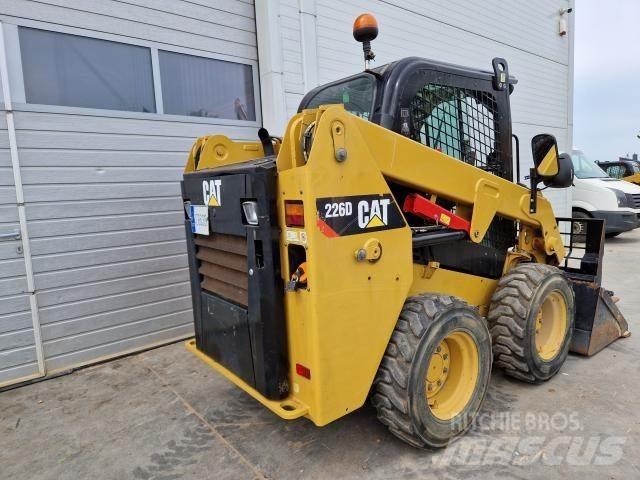 CAT 226D Minilæsser - skridstyret