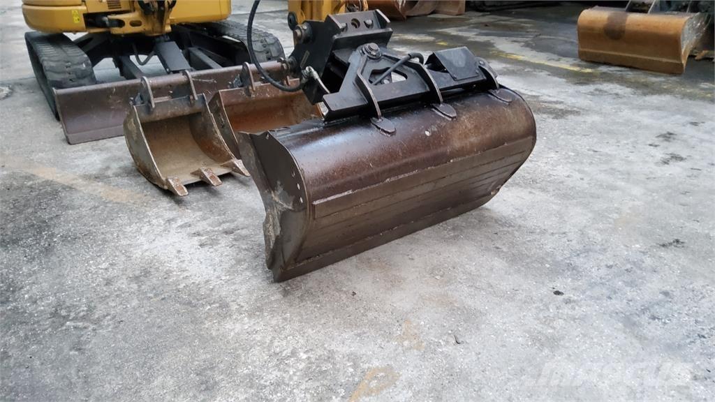 CAT 303.5E CR Minigravemaskiner