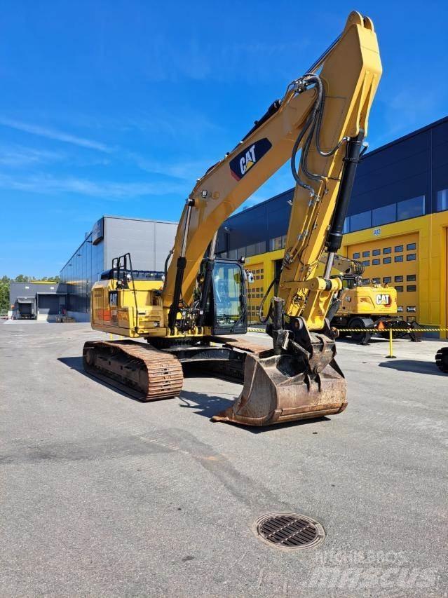 CAT 330F Gravemaskiner på larvebånd