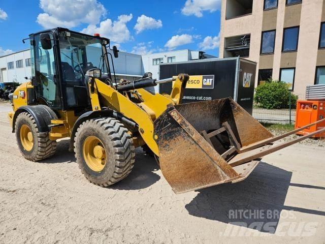 CAT 908M Læssemaskiner på hjul