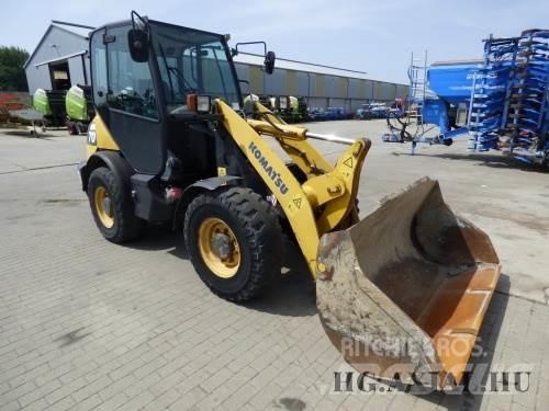 Komatsu 65 Læssemaskiner på hjul