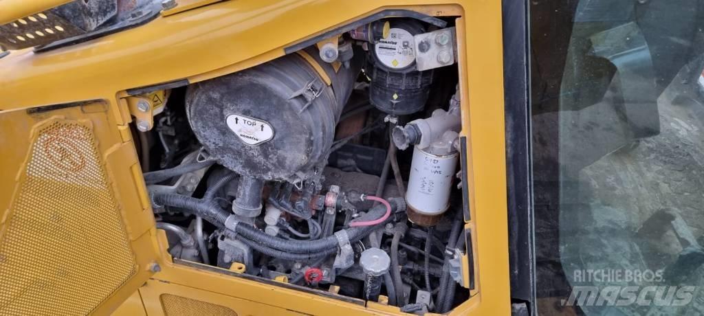 Komatsu D 61 PXI-24 Bulldozer på larvebånd