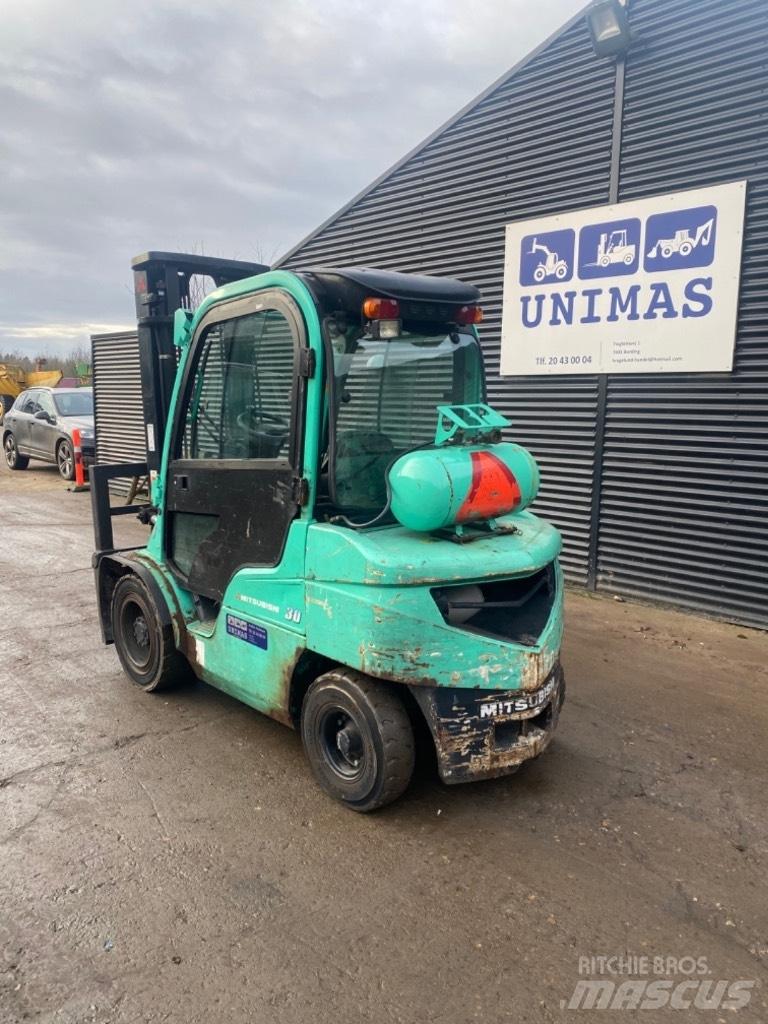 Mitsubishi FG 30 LPG gaffeltrucks