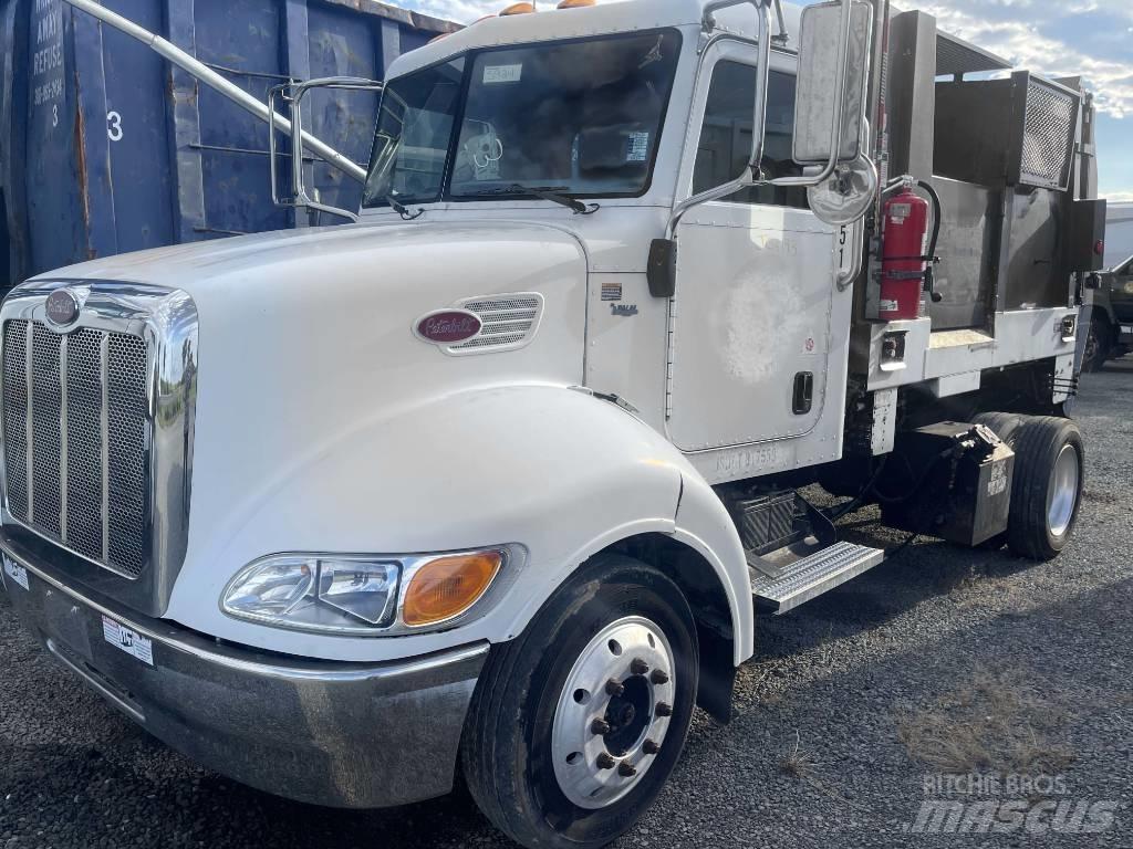 Peterbilt 330 Renovationslastbiler