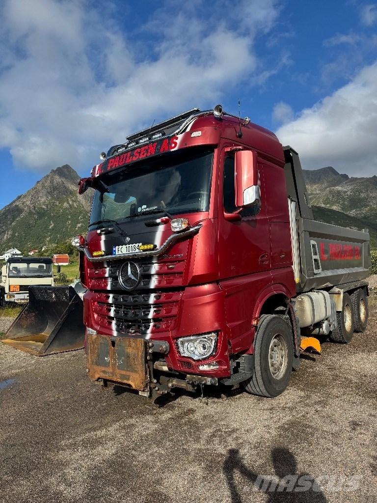 Mercedes-Benz Arocs Lastbiler med tip