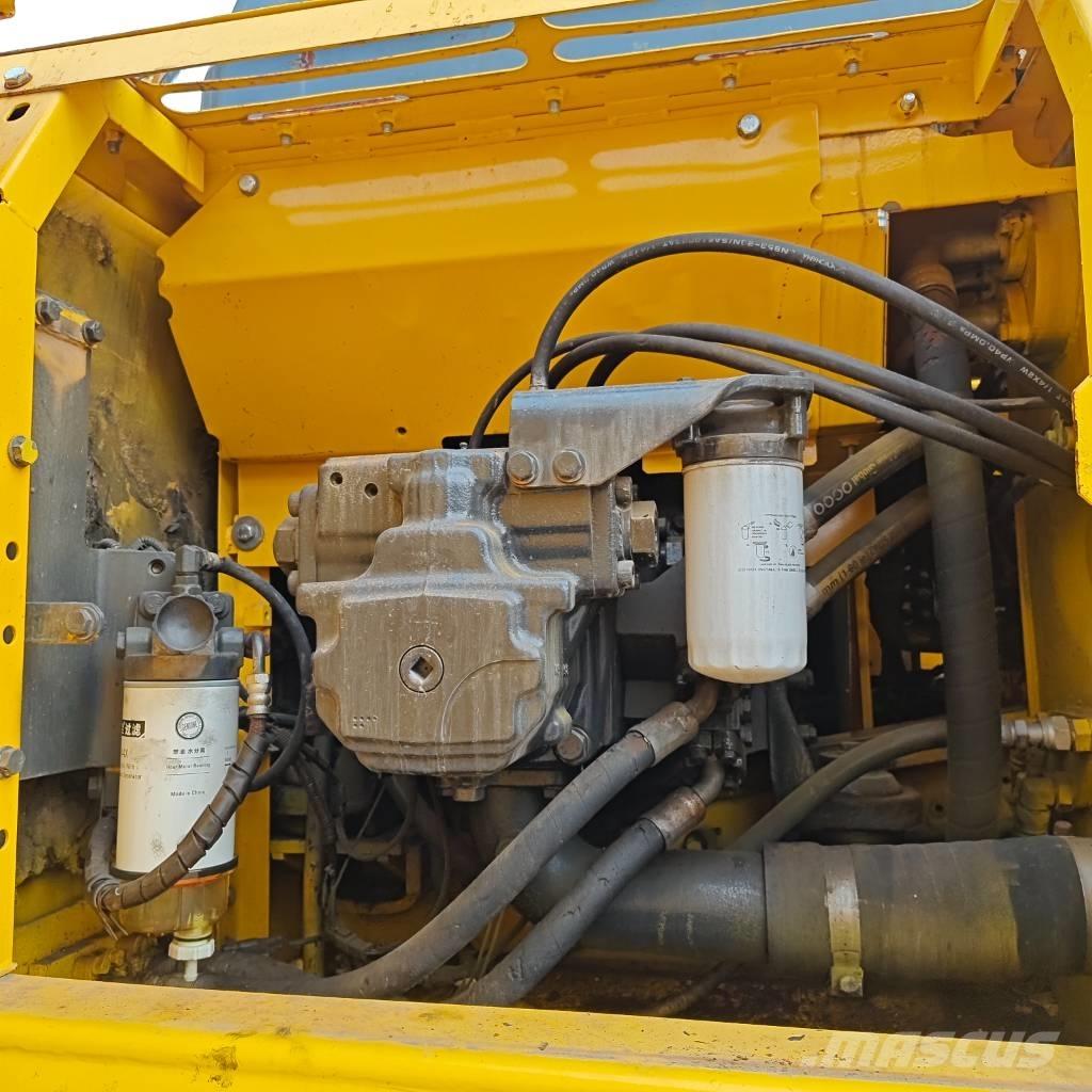 Komatsu PC 240 LC-8 Gravemaskiner på larvebånd