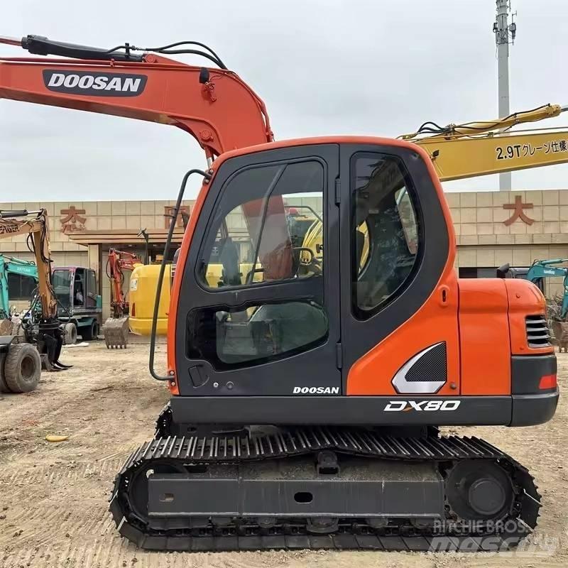Doosan DX 80 Midi-gravemaskiner 7t - 12t