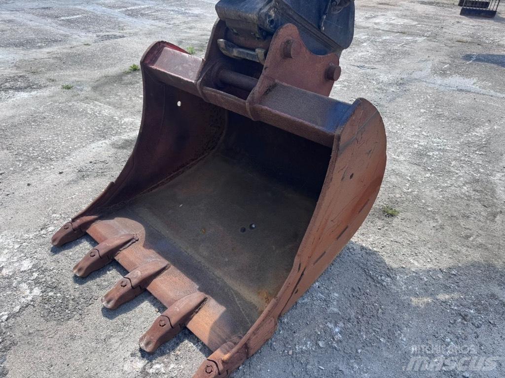 JCB JS 210 LC Gravemaskiner på larvebånd