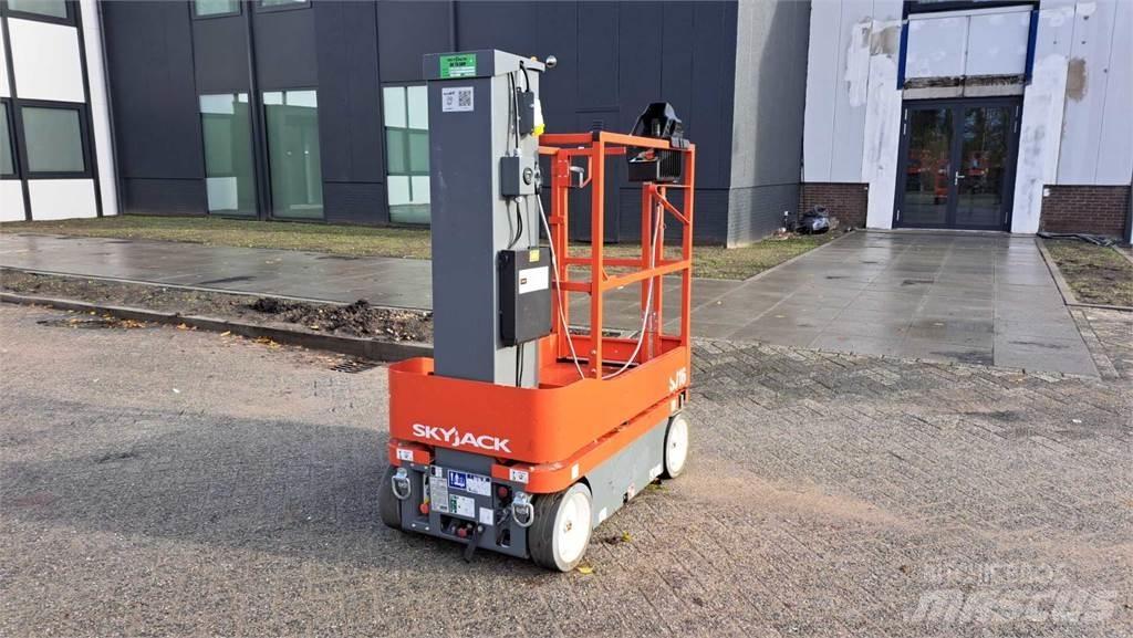 SkyJack SJ16 Andre lifte og platforme