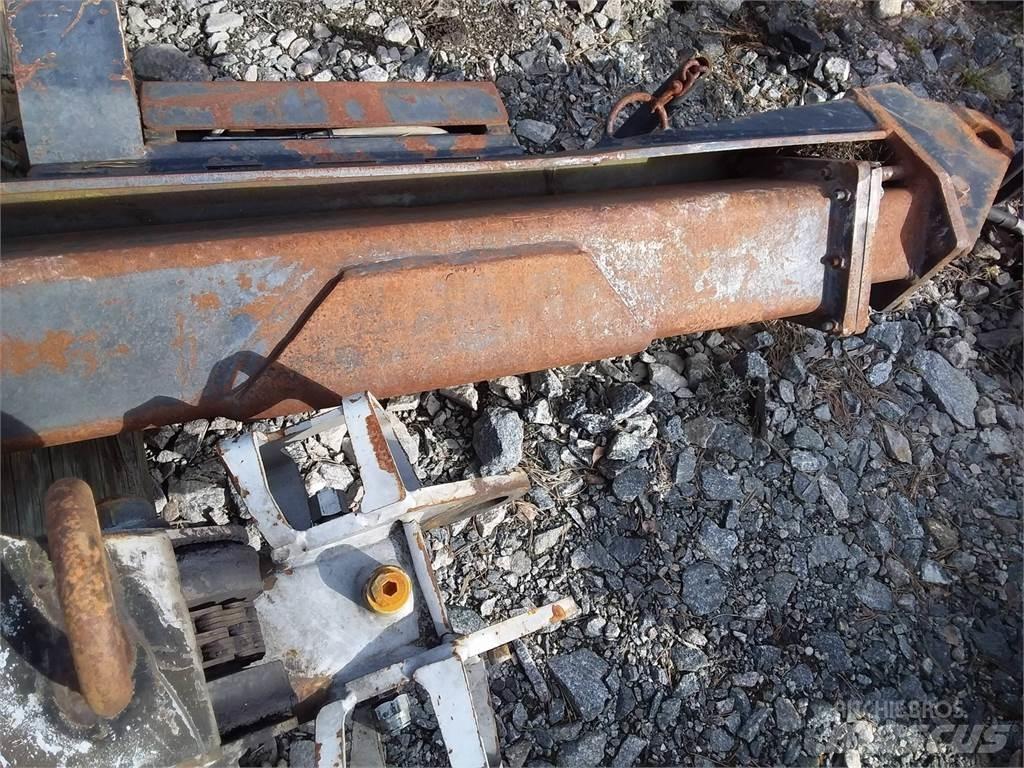CAT 2200 Kraner til skovningsmaskine